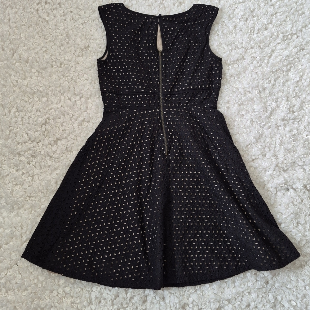 LOFT Eyelet Fit &Flare Mini Dress Black Beige Lining 4 Boho Chic Preppy Cocktail - Picture 8 of 14